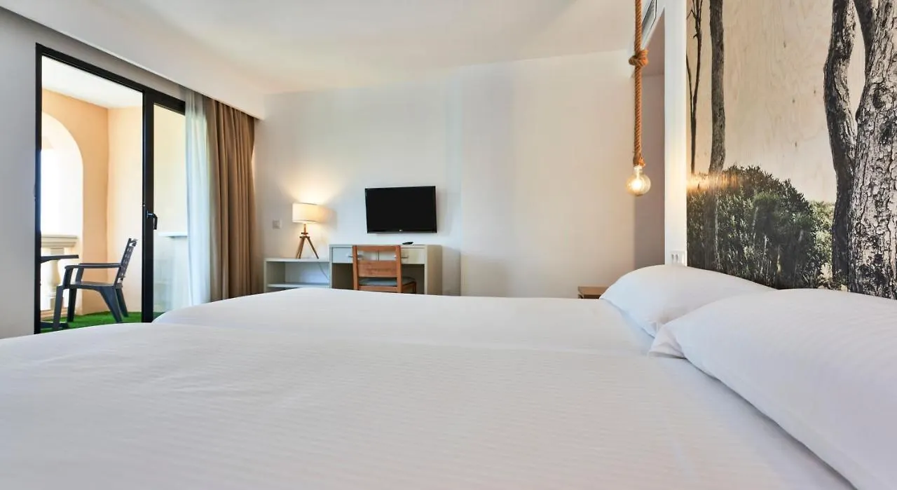 **** Aparthotel Apartamentos S'Olivera Canyamel  Spain